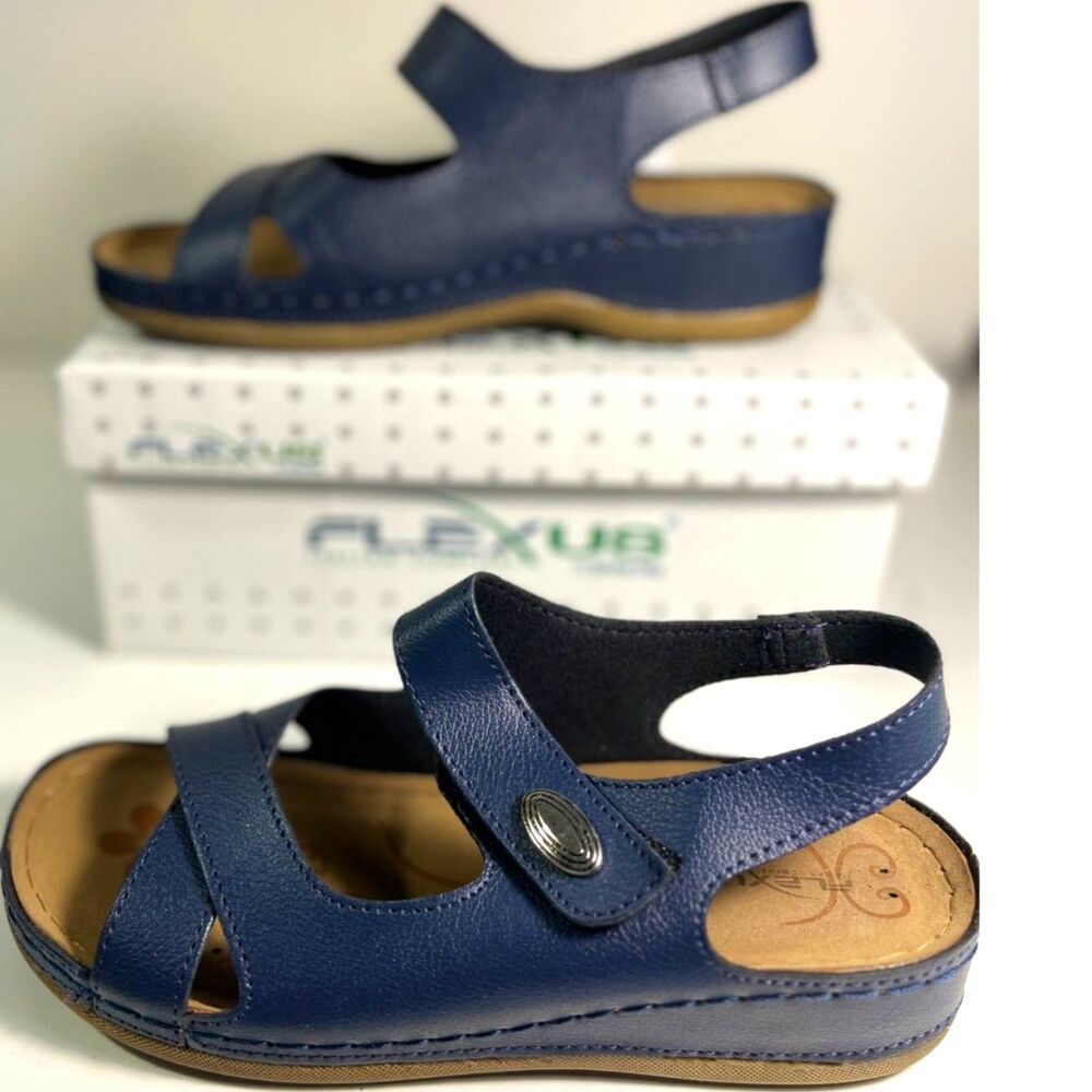 FLEXUS Women's Dorita Navy Italian Sandals SZ 5-1/2-6 NEW